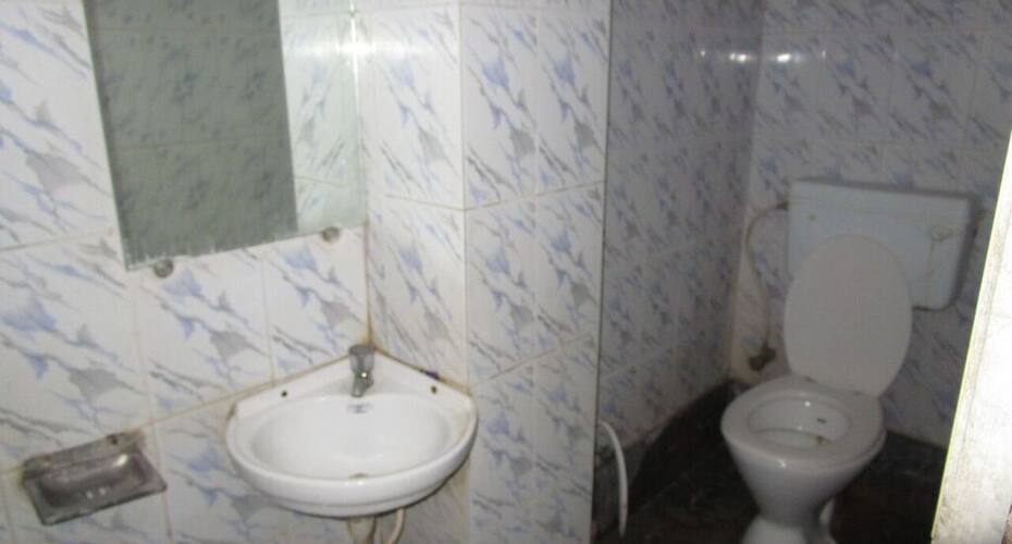 Hotel Travellers INN, Hyderabad 3